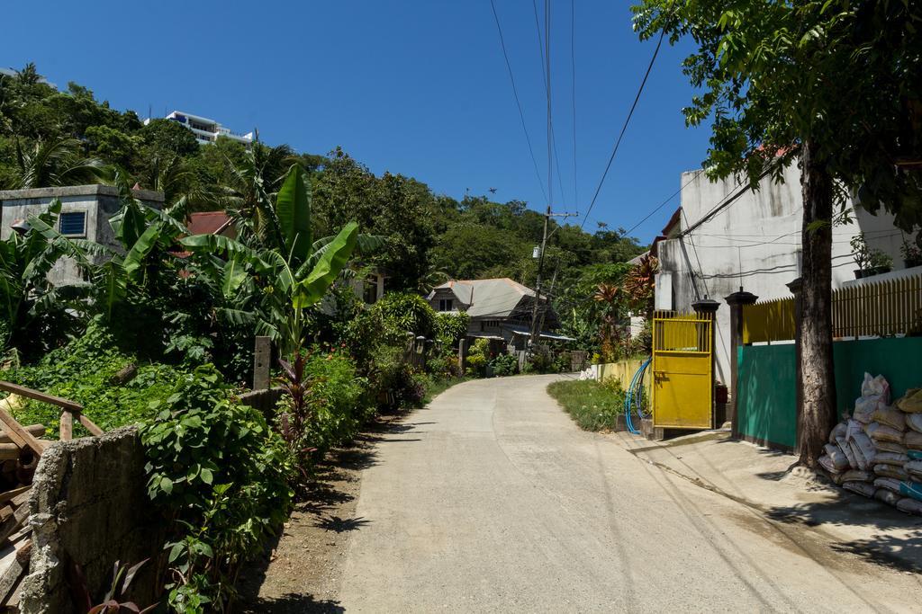 Koko'S Place Diniwid Balabag  Exterior foto
